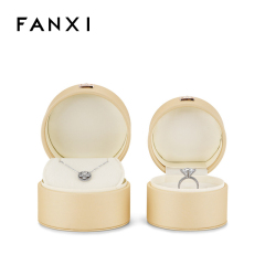 Cream leather round design jewelry box