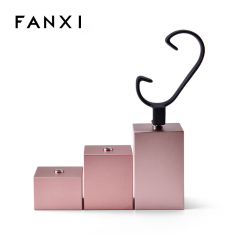 FANXI China Custom logo retail watch display rose gold metal stand display watch with black C-ring watch stand display