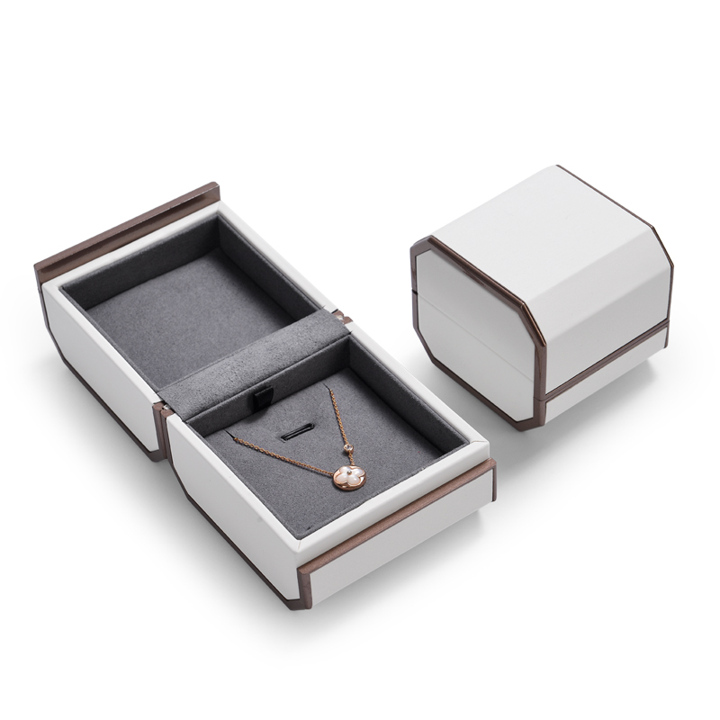 fancy ring box_leather ring box_diamond ring box