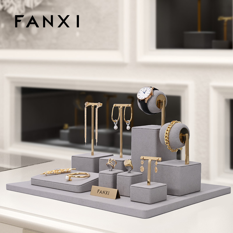 FANXI gray microfiber jewelry display set with metal