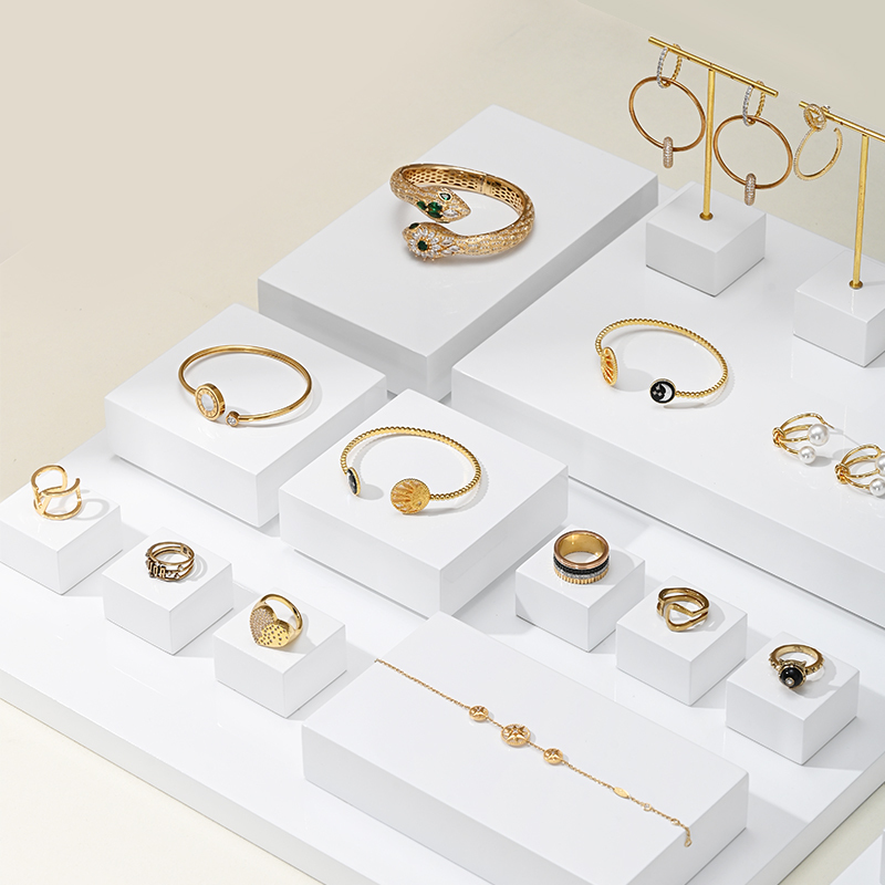 FANXI luxury white colour jewellery display exhibitor