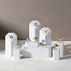 FANXI wholsale white colour jewellery display set