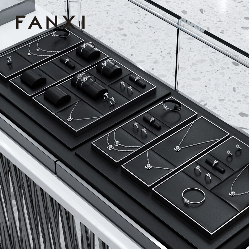 FANXI factory Black Leather metal jewelry presentation