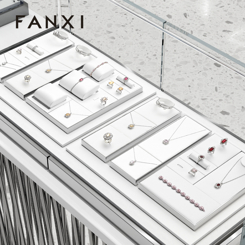 FANXI White Leather metal luxury jewelry display set