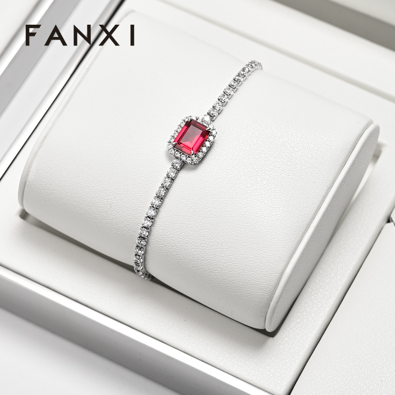 FANXI White Leather metal luxury jewelry display set