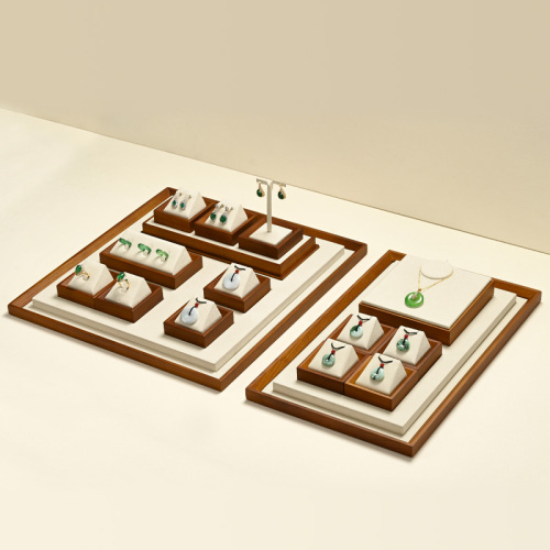 FANXI custom off white Wooden and Microfiber ring display