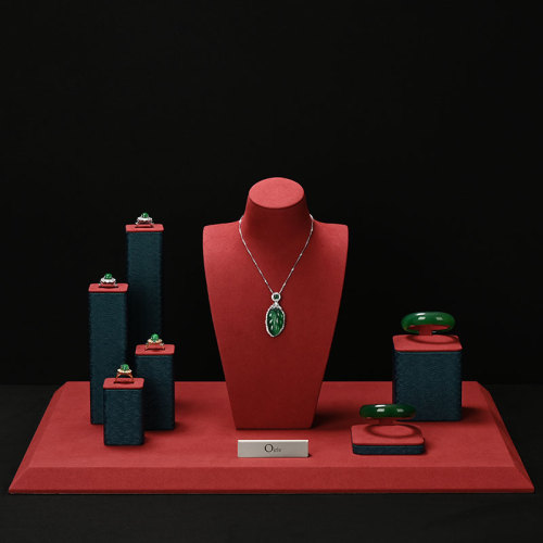 FANXI custom Green and Red Microfiber leather jewellery display