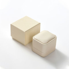 FANXI Factory beige leather Microfber Ring Box