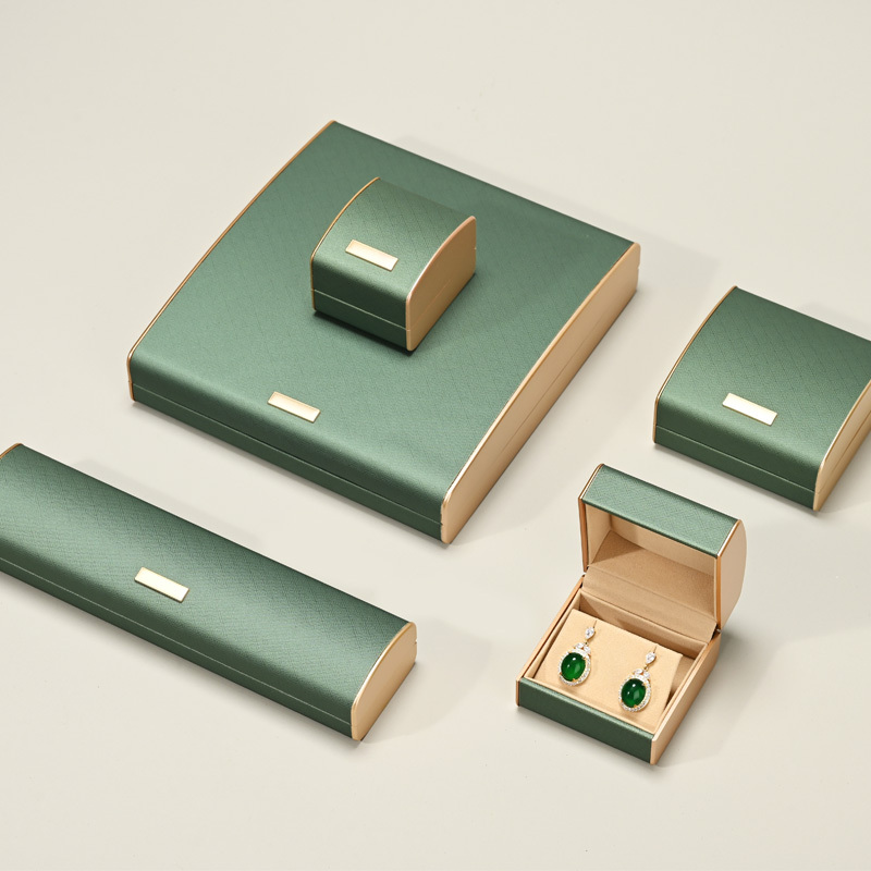 FANXI green acrylic and leather Jewelry box