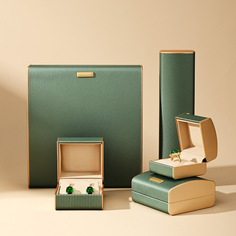 FANXI green acrylic and leather Jewelry box