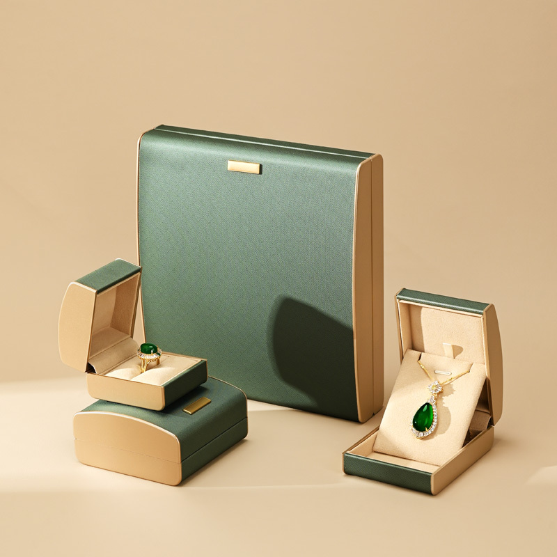 FANXI green acrylic and leather Jewelry box