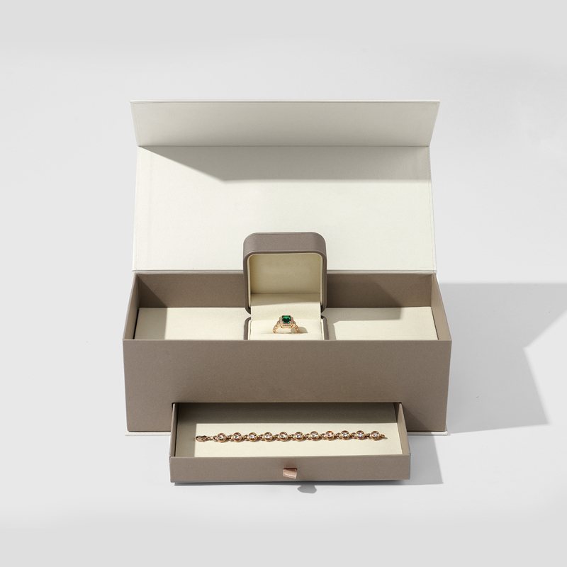 FANXI Custom beige velvet Jewelry box