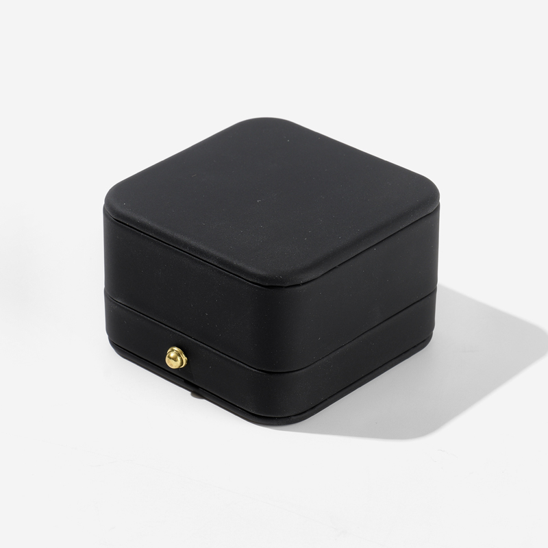 FANXI Custom black and velvet jewelry box