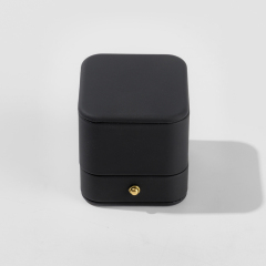 FANXI Custom black velvet and leather jewelry box
