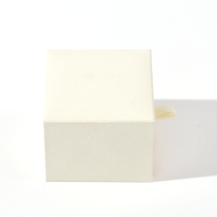 FANXI Custom white velvet inside ring box