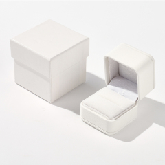 FANXI Custom white leather and velvet ring box