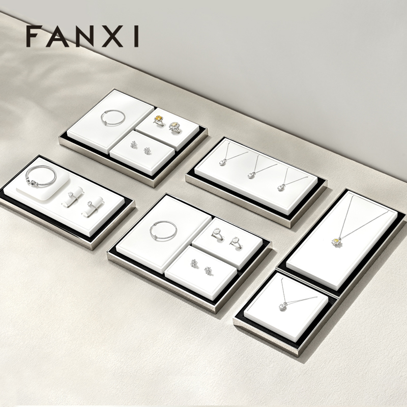 FANXI Wholesale Leather White Jewelry Display