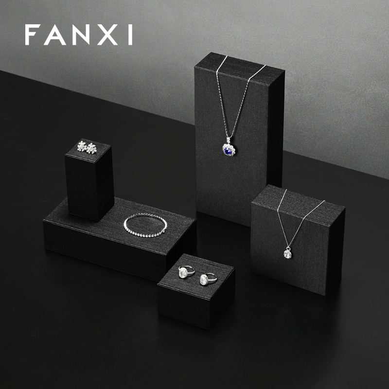 FANXI Wholesale Black Leather Jewelry Display
