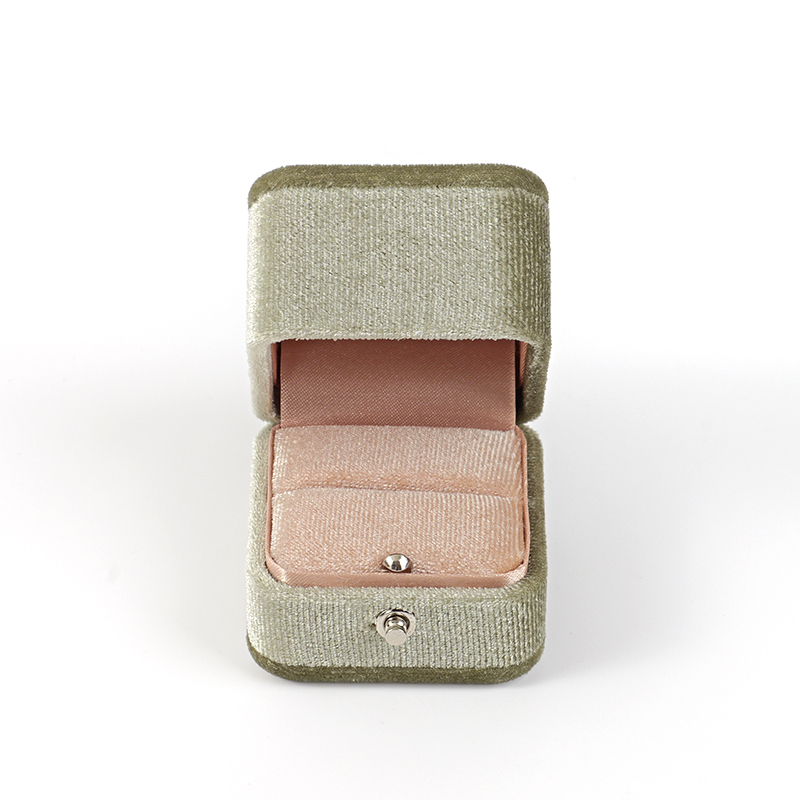 FANXI Custom green velvet ring box