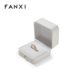 FANXI Custom white leather velvet ring box