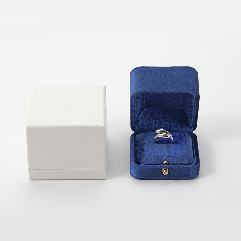 FANXI Custom blue velvet ring box