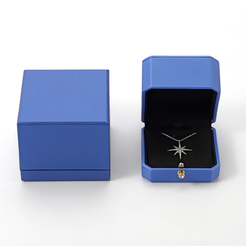 FANXI Custom blue leather microfiber pendant box
