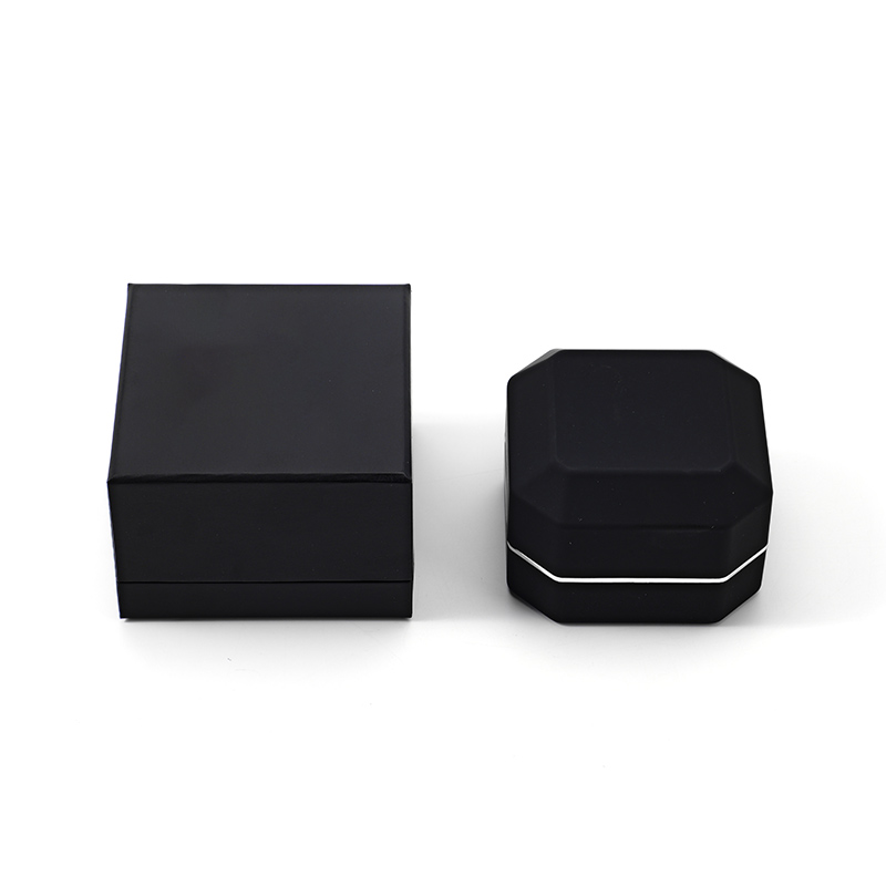 FANXI Custom black painting velvet jewelry box