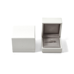 FANXI Custom white PU leather microfiber ring box
