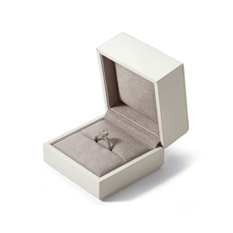 FANXI Custom white PU leather microfiber ring box