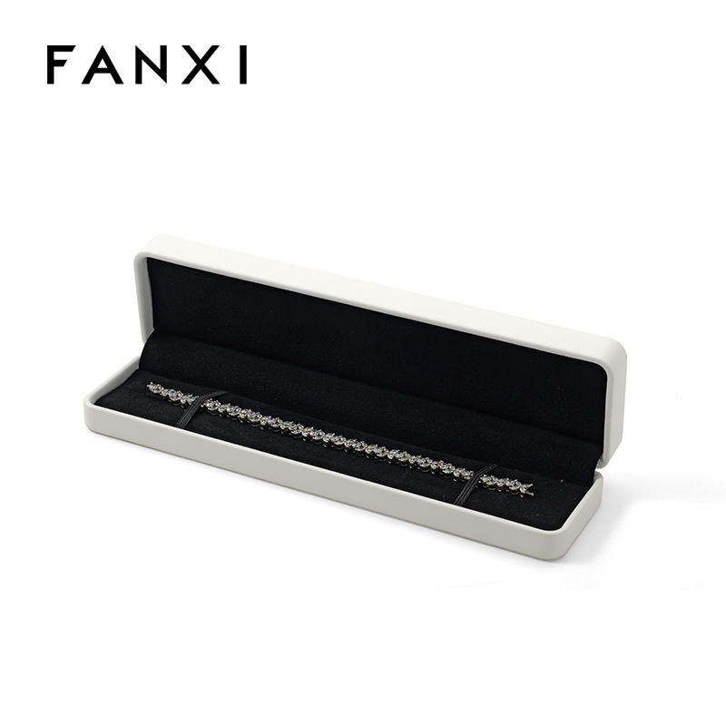 FANXI Custom white PU leather microfiber bracelet box