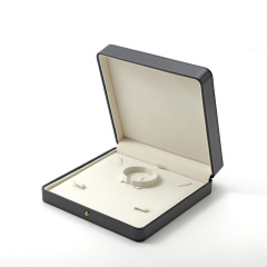 FANXI Custom Black Velvet Leather Jewelry Box