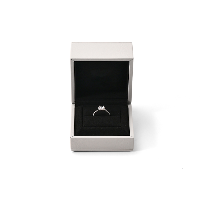 FANXI Custom White PU Leather Microfiber Ring Box