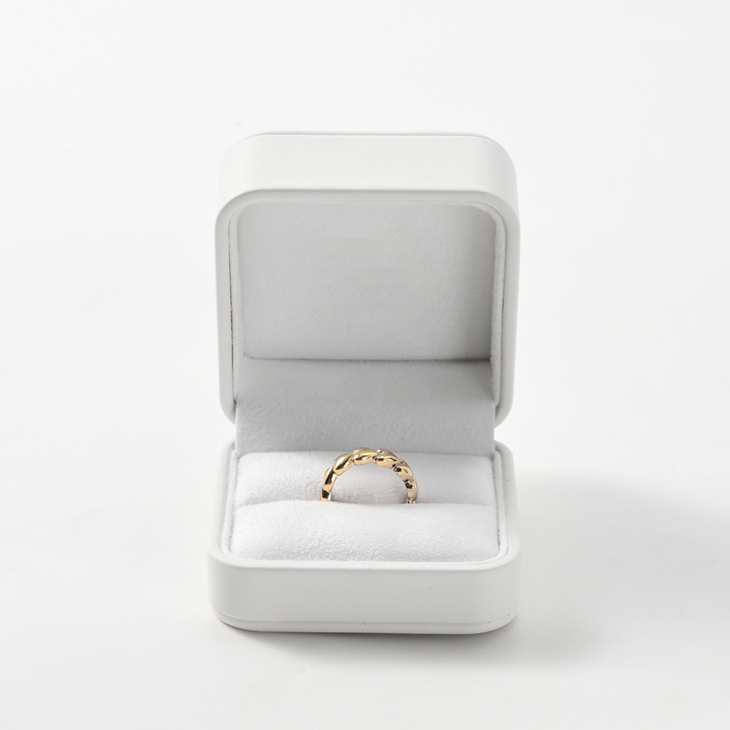 FANXI Custom White PU Leather Suede Ring Box
