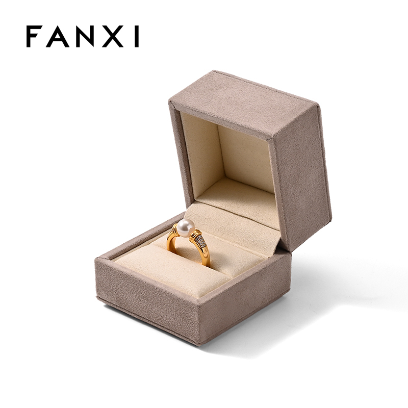 FANXI Custom Polychrome Suede Microfiber Ring Box