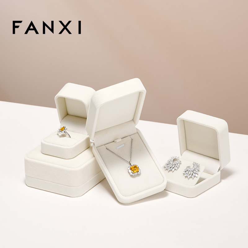 FANXI Custom Logo Luxury Plastic Packaging Boxes For Ring Earrings Necklace Bracelet Packing For Beige Velvet Jewellery Box
