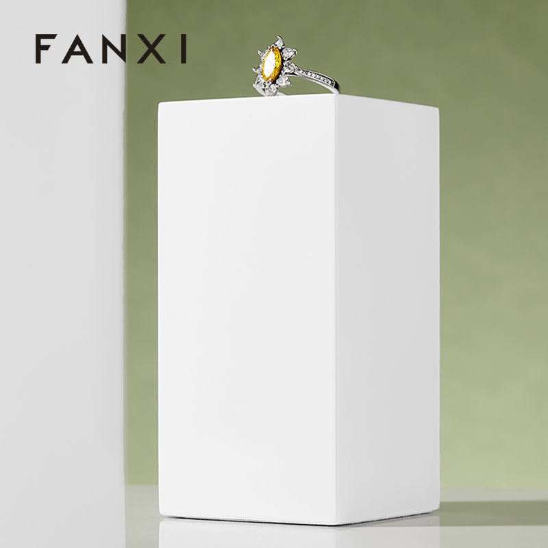 FANXI factory custom logo wood jewellery display stand set