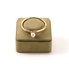 FANXI Custom Yellow-green Suede Bangle Stand