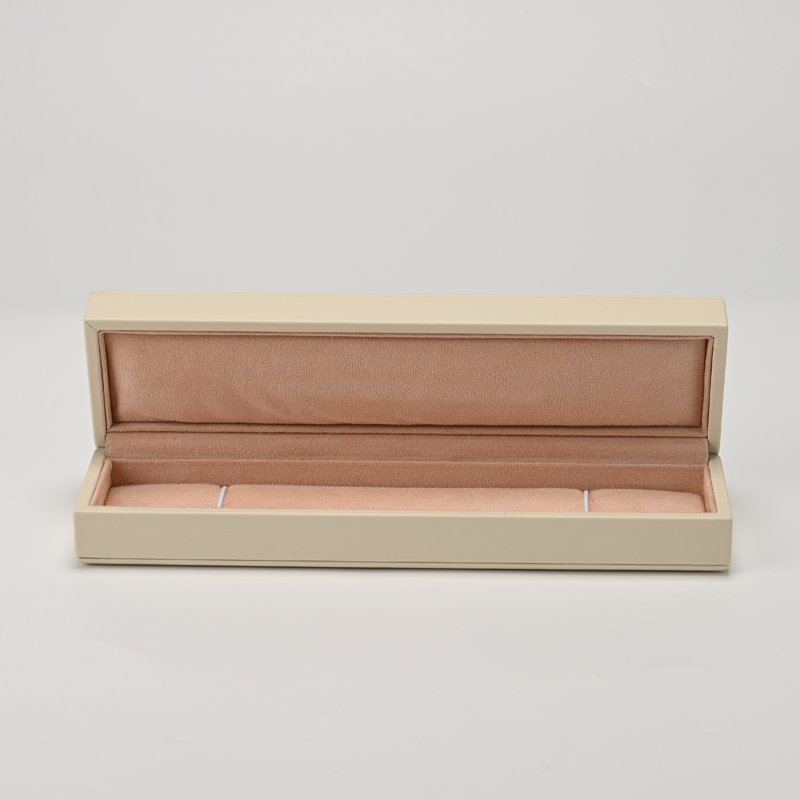 FANXI Custom Beige Leather Suede Chain Box