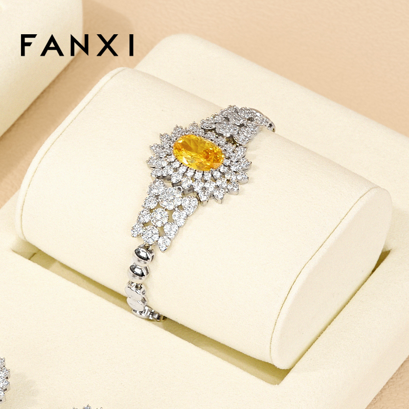 FANXI Luxury Beige Microfiber Jewelry Display Set
