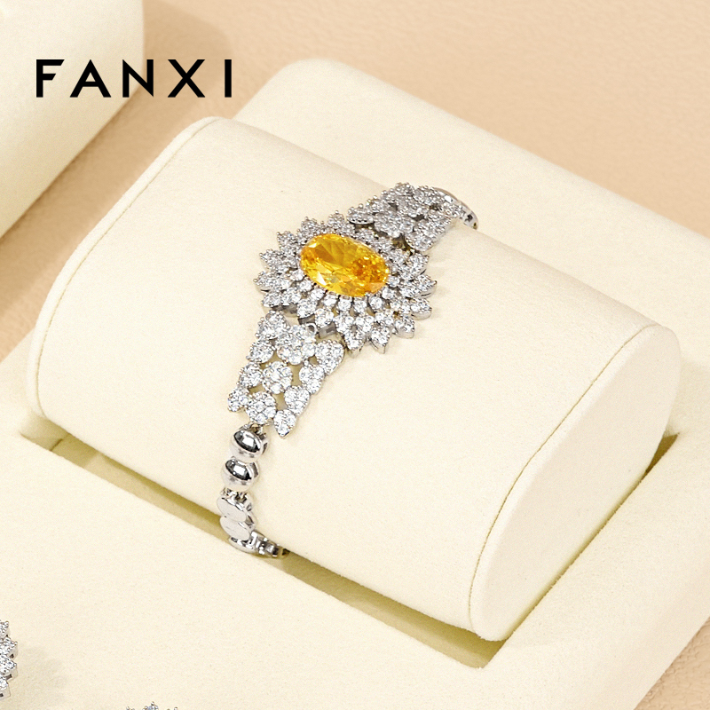 FANXI Luxury Beige Microfiber Jewelry Display Set