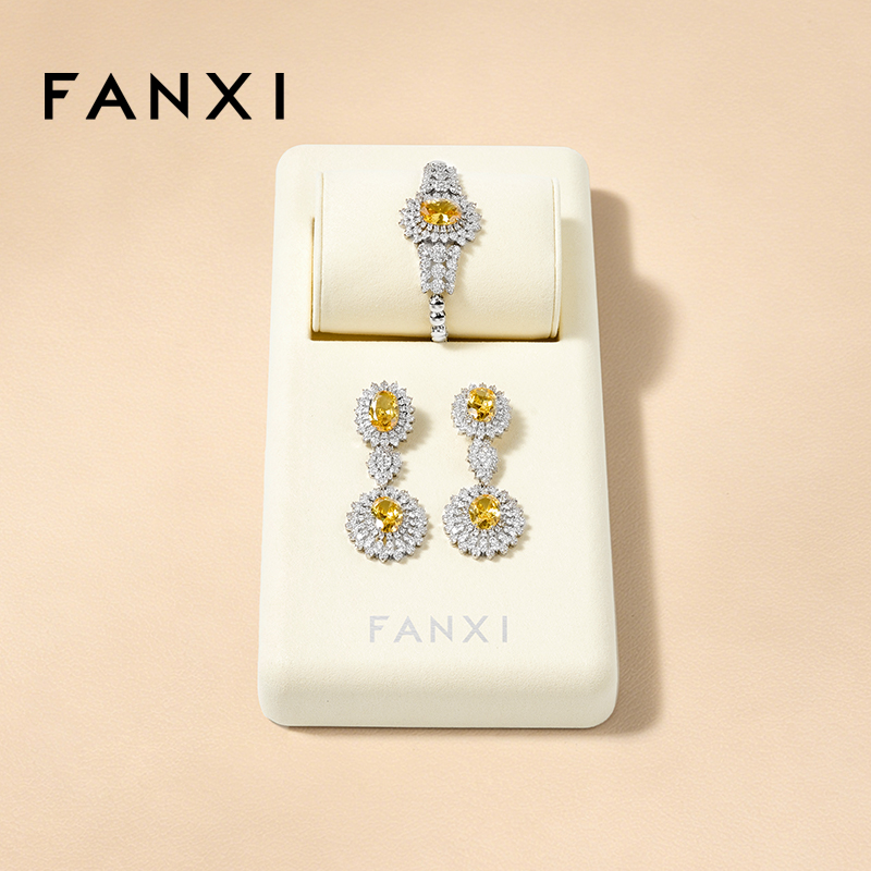 FANXI Luxury Beige Microfiber Jewelry Display Set