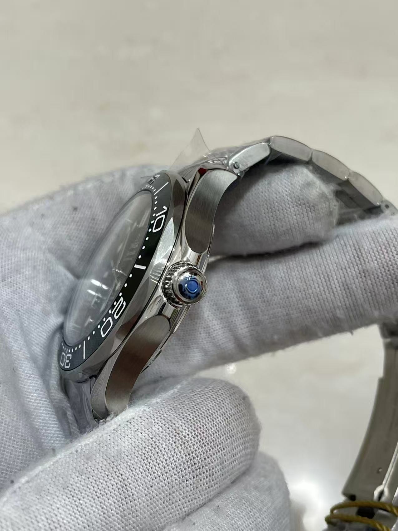 Omega 0419,Omega