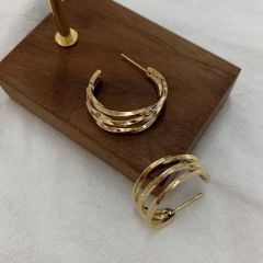 {产品},高级感小号耳圈时尚百搭休闲耳环秋冬新款925银针防过敏圆圈耳饰,高级感小号耳圈时尚百搭休闲耳环秋冬新款925银针防过敏圆圈耳饰,UPAD775 MyShop