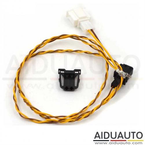 For VW Passat B8 The midrange speaker wiring harness is placed in the center of the dashboard