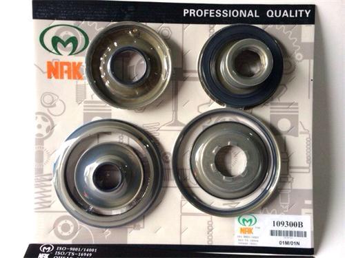 PISTON SET NAK PISTON SET 01M 01N 109300B