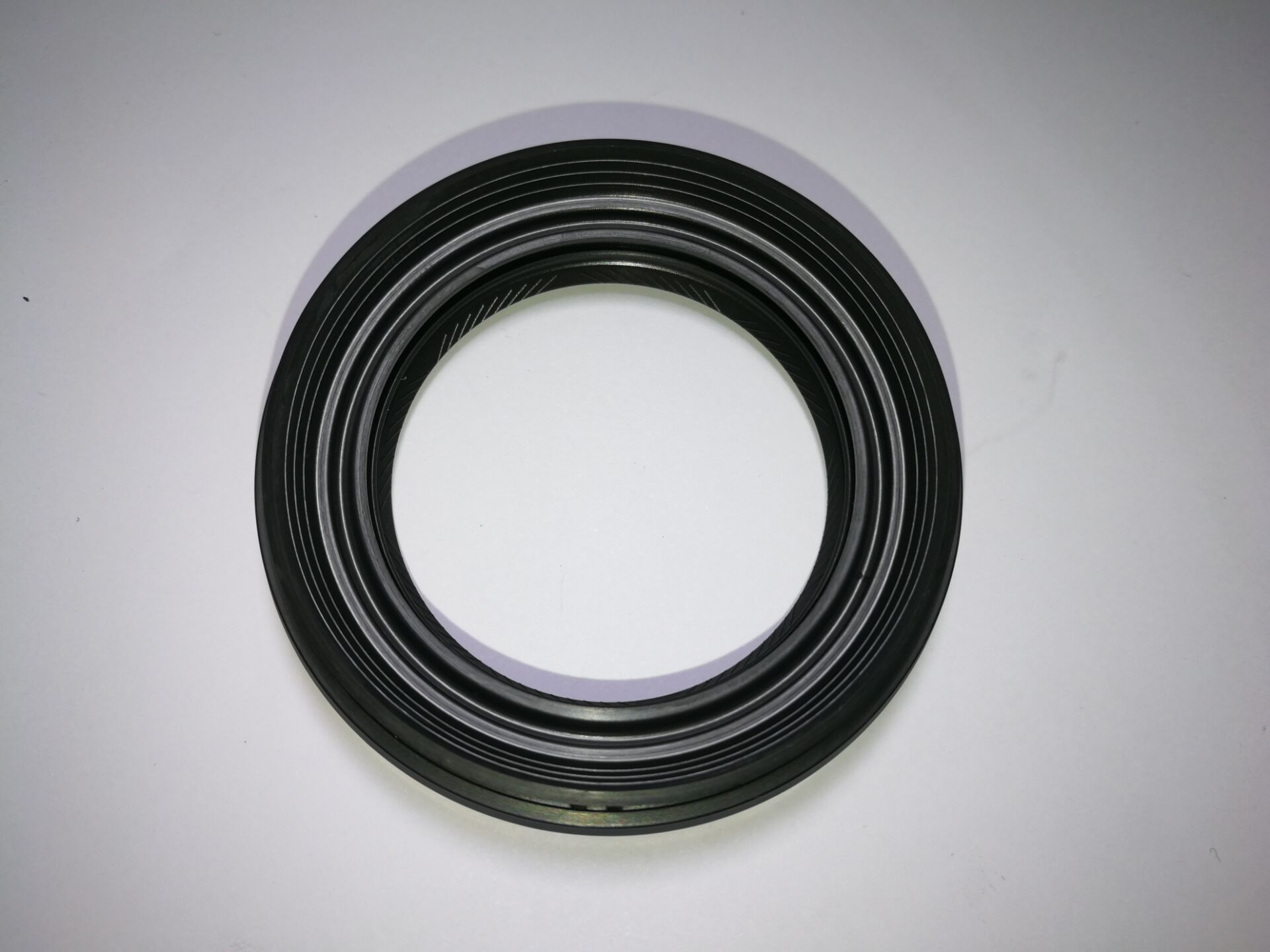 f4a42 transmission rear seal