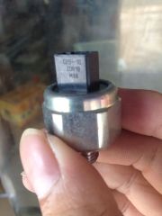 JF011E-0011-OEM JF010E JF011E F09A F09B F10A F1CJA RE0F09A Oil Pressure Sensor For Nissa n Jeep CP5-10