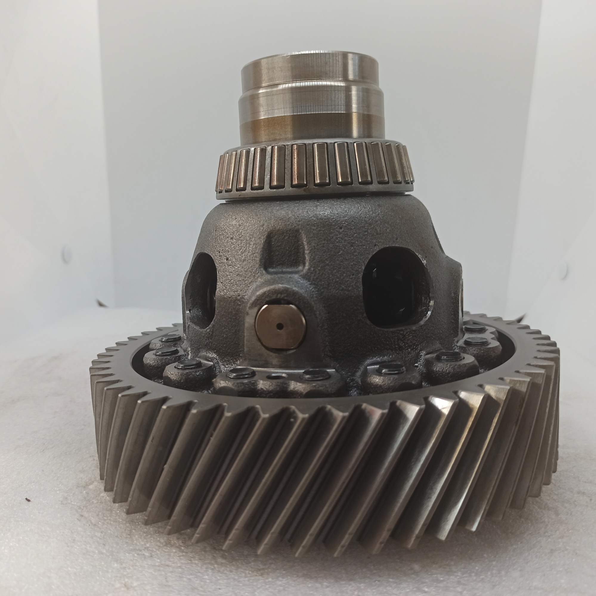 TF81SC-0001-U1 TF-81SC Transmission Used Differential Carrier 47 Inner ...