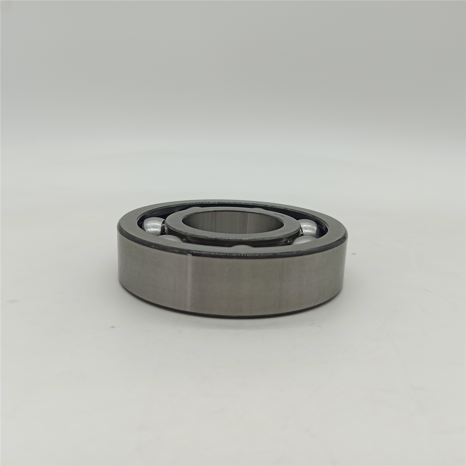 ZC-0041-OEM NSK Deep Groove Ball Bearing Size 40x90x22mm Auto bearing B40-223