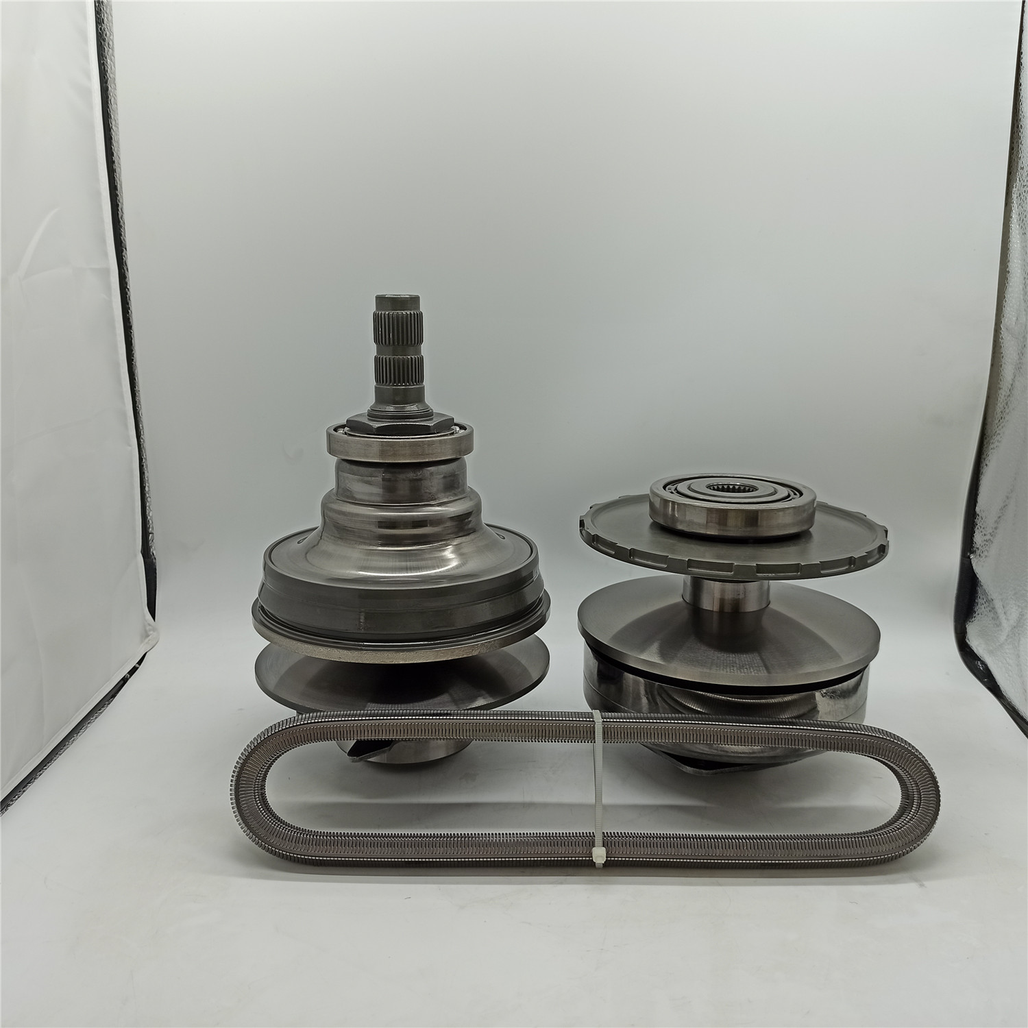 K1140001U1 K114 CVT AUTOMATIC TRANSMISSION PULLEY SET WITH BELT GOOD USED